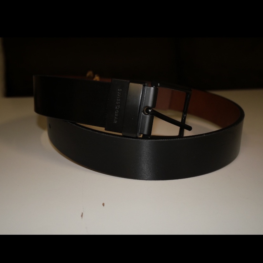 Swiss gear reversible belt